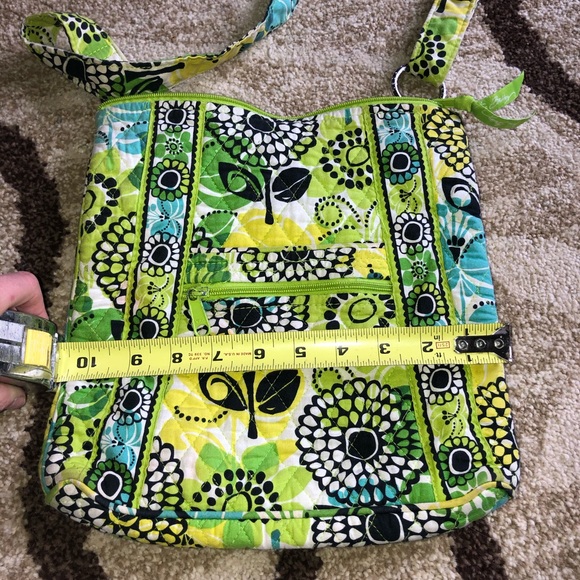 Very Bradley cross body - Picture 3 of 3